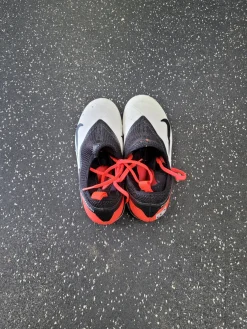 Used Nike Soccer Cleats White Junior 05