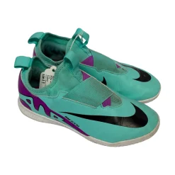 Used Nike Soccer Indoor Shoes Carolina Blue Senior 5