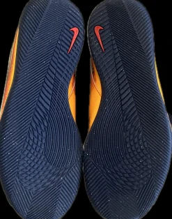 Used Nike Soccer Indoor Shoes Navy Blue And Yellow Junior 02