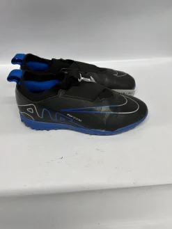 Used Nike Soccer Indoor Shoes Black Junior 04.5