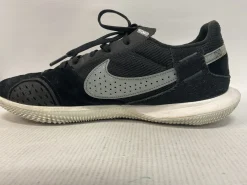 Used Nike Soccer Turf Shoes Black Senior 7.5