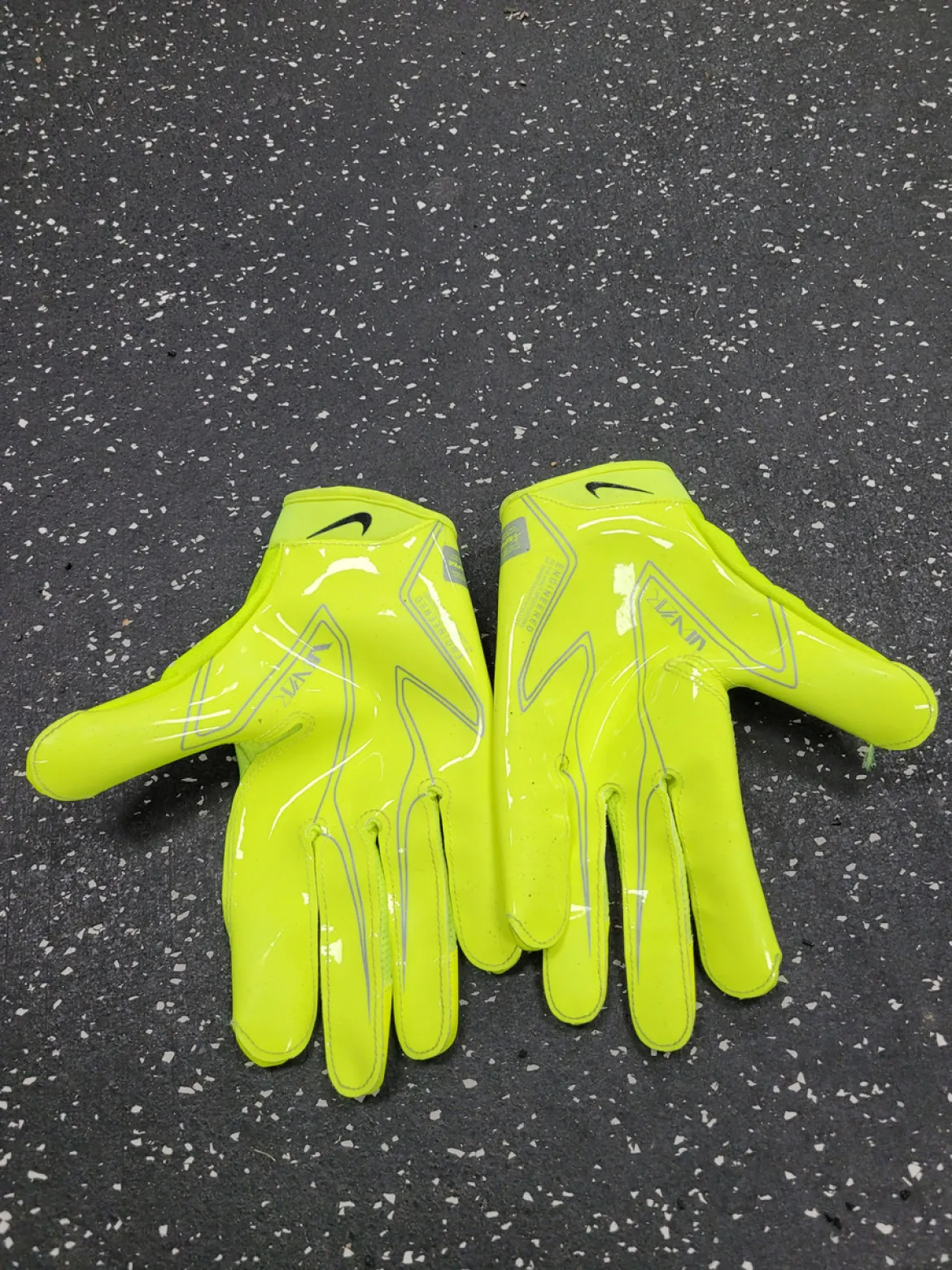 Used Nike VAPOR JET 9.0 FB Gloves Neon Green MD