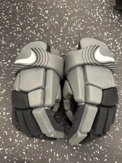 Used Nike VAPOR LT YOUTH Lacrosse Gloves Junior Black SM