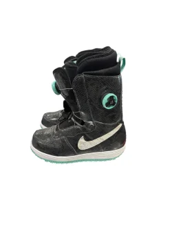 Used Nike ZF1XBOA Girls Snowboard Boots Black Youth 06.5