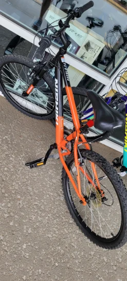 Used Nishiki PUEBLO 24 Hybrid/City Bike Boys Orange 24"