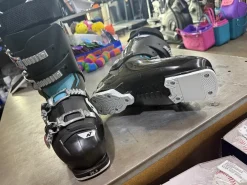 Used Nordica CRUISE SW Womens DH Ski Boot Black 265 MP - M08.5 - W09.5