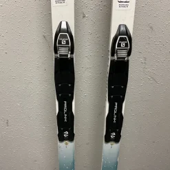 Used PELTONEN CALIBRE Boys XC Ski/Binding White And Purple 160 cm