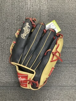 Used Rawlings HIGHLIGHT BB/SB First Base LH Throw Black 11 1/2