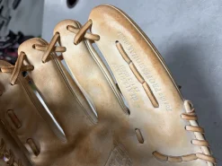 Used Rawlings LIBERTY ADVANCED BB/SB Glove RH Throw None 12 1/2