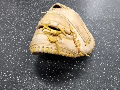Used Rawlings RCM7 BB/SB Catchers RH Throw Tan 34