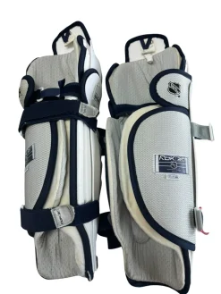 Used Reebok 8K Senior Shin Guards White 17