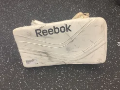 Used Reebok XT28 Senior Goalie Blocker White