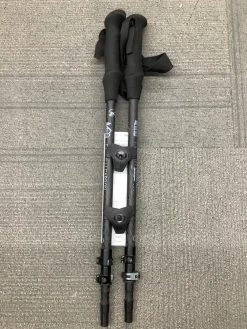 Used REI CARBON TREKKING POLES Mens DH Ski Pole Black Snow Shoe Pole
