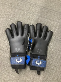 Used RENEGADE GOALIE GLOVES Soccer Goalie Gloves Black 10