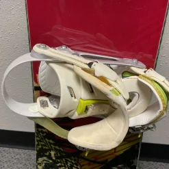 Used Ride OMG SERIES Womens Board/Bindings Pink And Black 144 cm