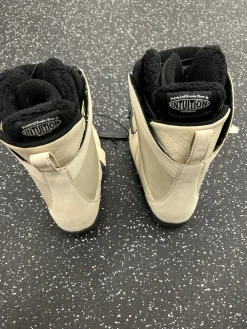 Used Ride SAGE Mens Snowboard Boots Brown Senior 8.5