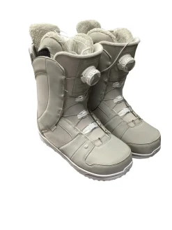 Used Ride SAGE Womens Snowboard Boots White Senior 9.5