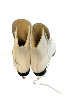 Used Riedell FIGURE SKATES WomensFigure Skate White Senior 9.5