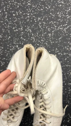 Used Riedell FIGURE SKATE WomensFigure Skate White Senior 7