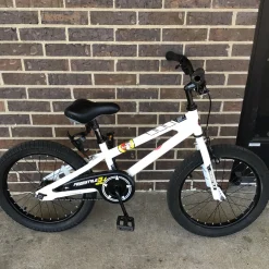 Used Royal Baby FREESTYLE 3 18 IN BOYS BMX BIKE BMX Bike Boys White 18"
