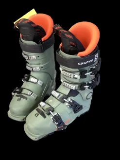 Used Salomon SHIFT PRO 80T Boys DH Ski Boot Green 225 MP - J04.5 - W5.5