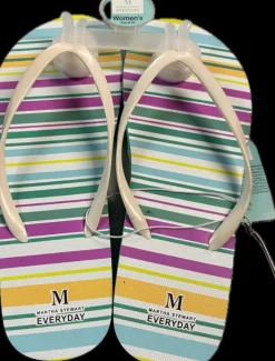 Used Sandals W