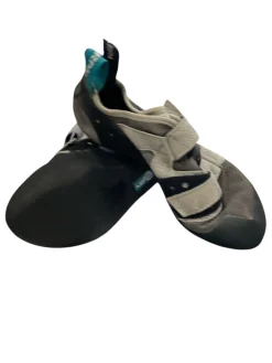 Used Scarpa Climbing Shoes Senior 10.5 grey