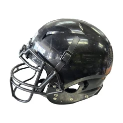 Used Schutt YOUTH MED VENGEANCE A11 FOOTBALL HELMET FB Helmet Black MD