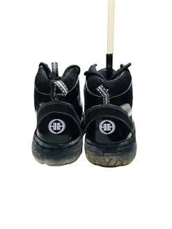 Used Senior 9 Broomball and Curling Shoes