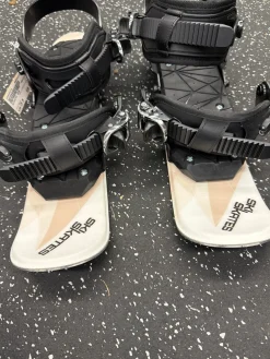 Used SKISKATES 44CM Mens Board/Bindings White 135 cm