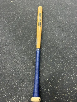 Used SKLZ BB/SB Other Bat 28"