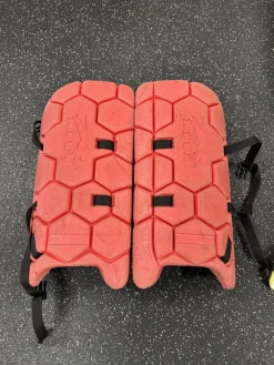 Used SLAZENGER MEGA FH Shin Guards Red 19