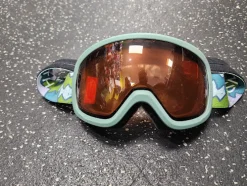 Used Smith Snow Goggles Youth Teal