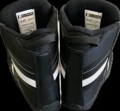 Used SNOWBOARD BOOTS Boys Snowboard Boots Black Junior 03