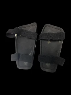 Used Soccer Shin Guards Junior Black MD