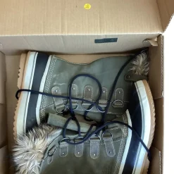 Used Sorel Snow/Hunt/Hike Boots W