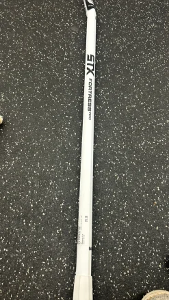 Used STX FORTRESS 700 Womens Atk/Mid LAX Shaft White
