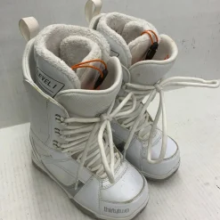Used ThirtyTwo EXIT Womens Snowboard Boots White Senior 6