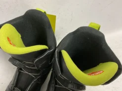 Used ThirtyTwo KIDA BOA Boys Snowboard Boots Black And Carolina Blue Junior 04
