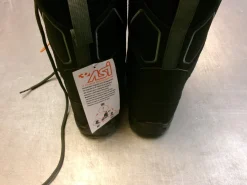 Used ThirtyTwo LIGHT Mens Snowboard Boots Black Senior 11
