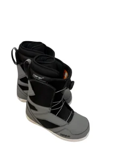 Used ThirtyTwo STW BOA Mens Snowboard Boots Size 10