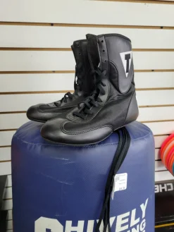 Used Title Junior 03 Boxing Shoes