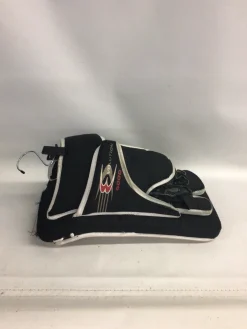 Used TOUR EVOLUTION 6000 BLOCKER Youth Goalie Blocker Black And Red