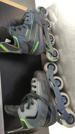 Used Tour Mission Roller Hockey Skates Black Youth 12.0