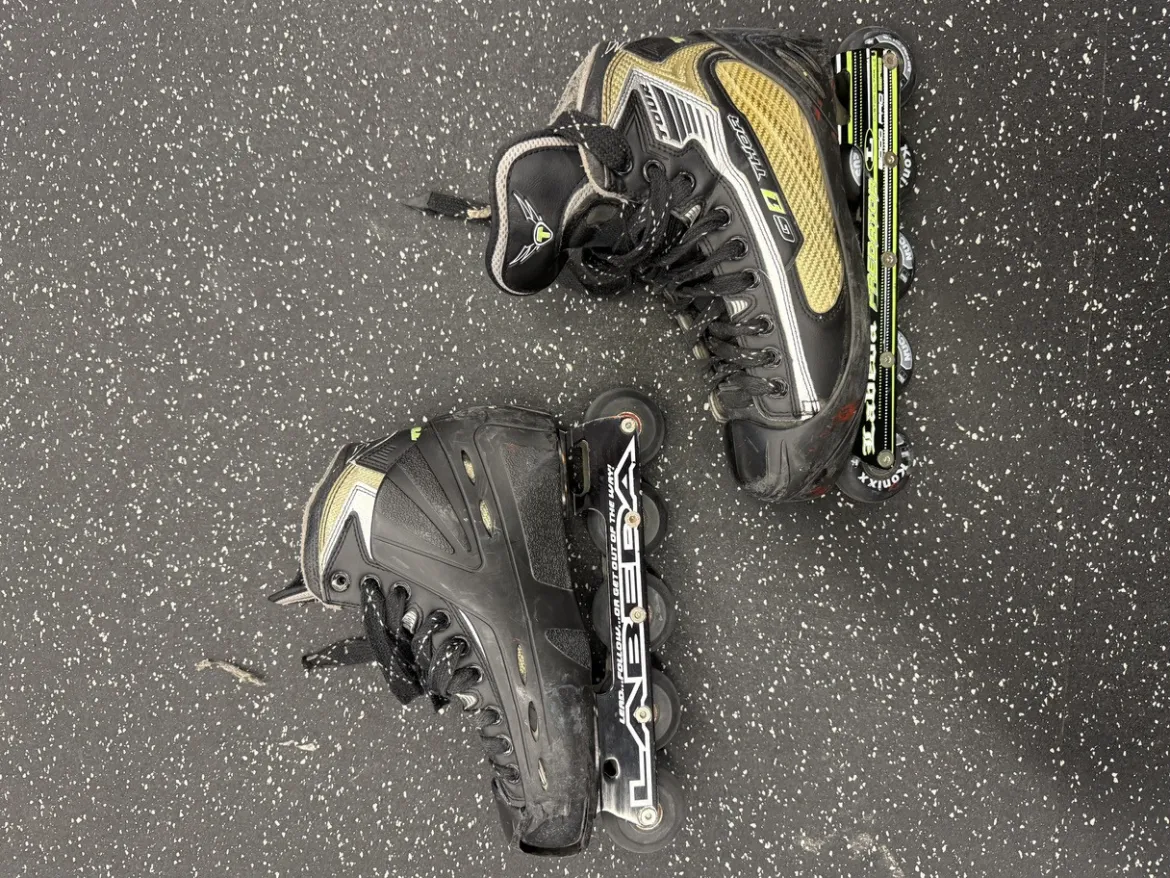 Used Tour Skate G1 THOR Roller Hockey Skates Black Senior 9
