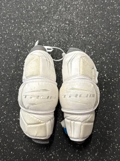 Used True ZEROLYTE Lacrosse Arm Pads/Guards White MD