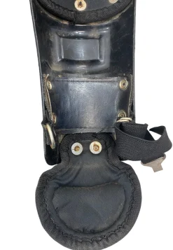 Used UMPIRE LEG GUARDS Umpire Leg Guards