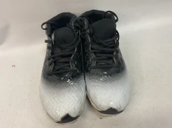 Used Under Armour Adult FB Cleats None Senior 7.5
