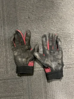 Used Under Armour BB/SB Batting Gloves Red MD