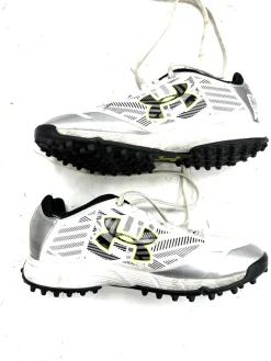 Used Under Armour Soccer Turf Shoes White Youth 07.5